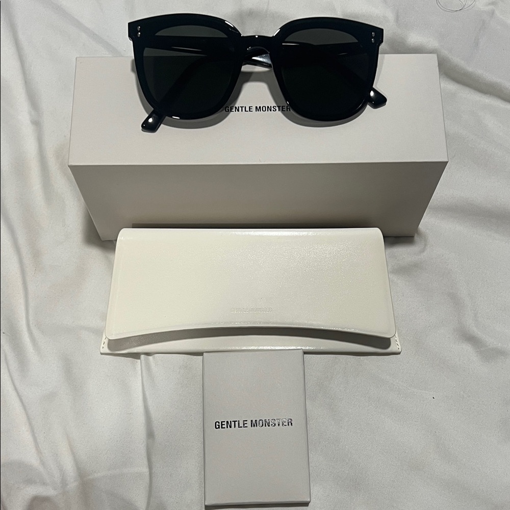 Gentle Monster Rosy 01 Sunglasses - Sold Out Online
